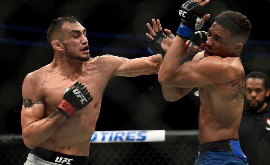 Tony Ferguson busts up Kevin Lee at UFC 216