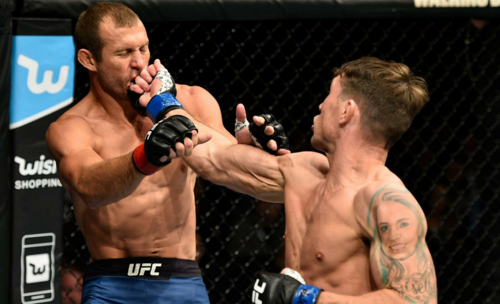 Darren Till smashes Donald "Cowboy" Cerrone