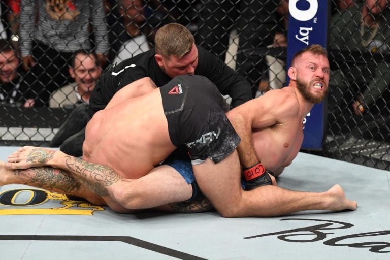 Donald Cerrone submits Mike Perry with a belly-down armbar at UFC Fight Night 139