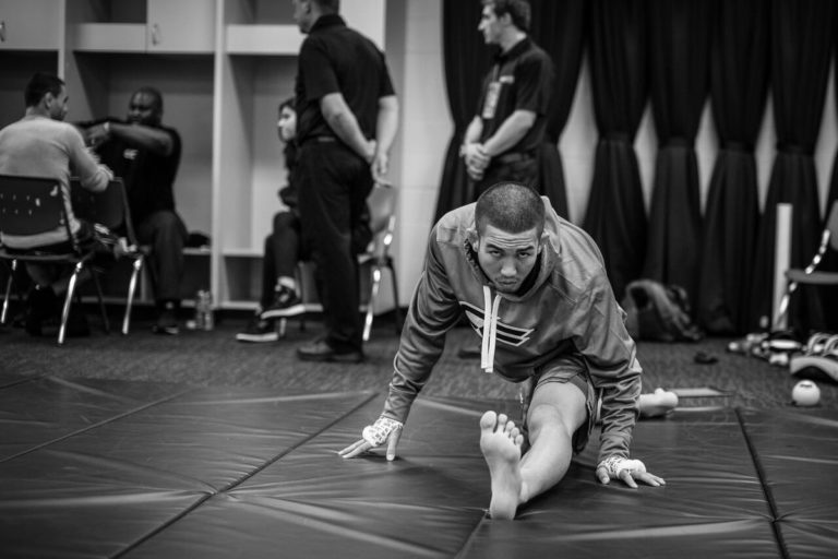 Louis Smolka warms up backstage before UFC event in Dublin