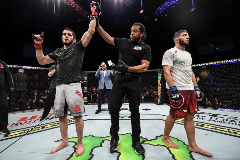 Islam Makhachev defeats Arman Tsarukyan at UFC Fight Night 149 in Russia