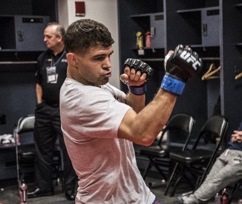 Al Iaquinta prepares backstage before his UFC bout