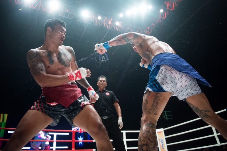 Best Lethwei Fights: Too Too vs Kyal Lin Aung