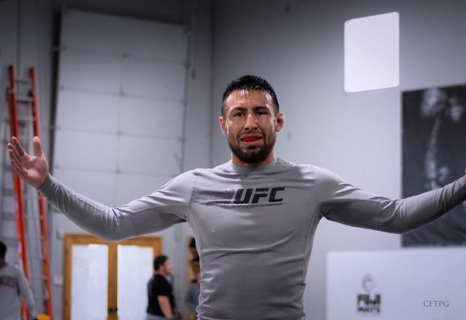 Chris Gutierrez training for his UFC fight