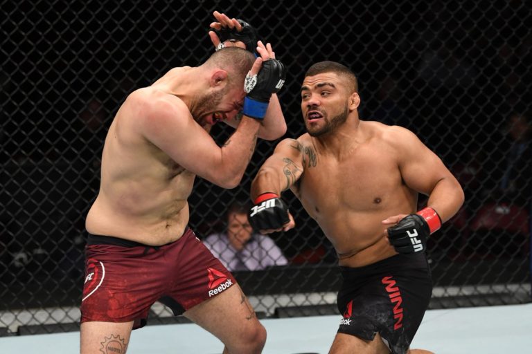 Deron Winn strikes Eric Spicely at UFC Greenville