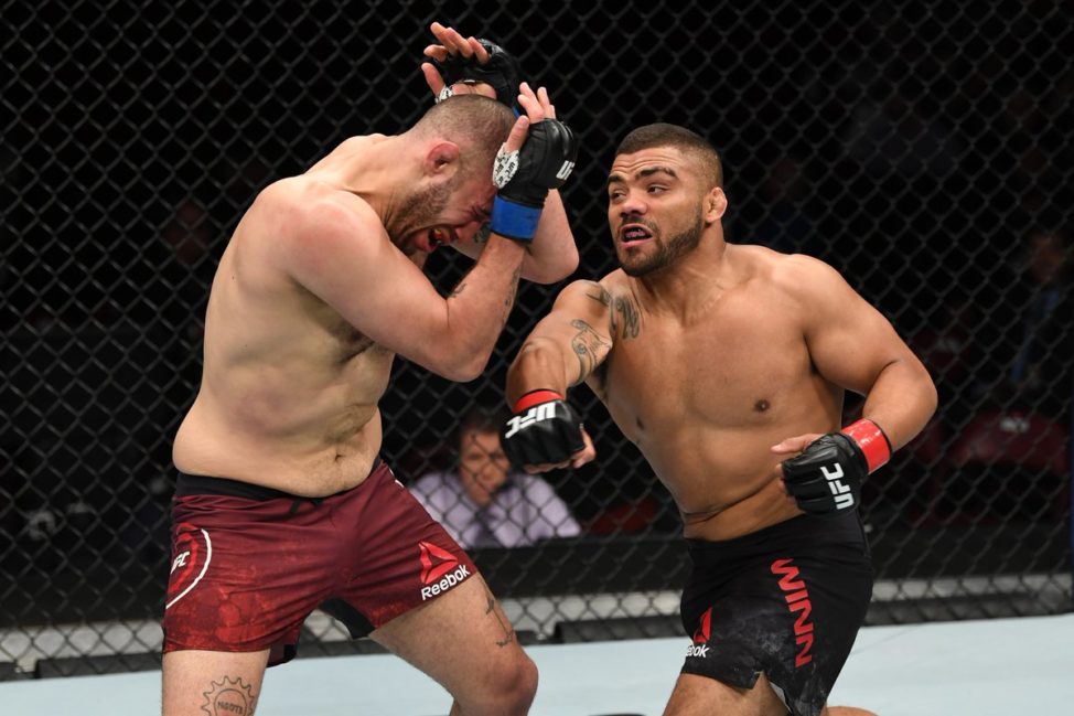 Deron Winn strikes Eric Spicely at UFC Greenville