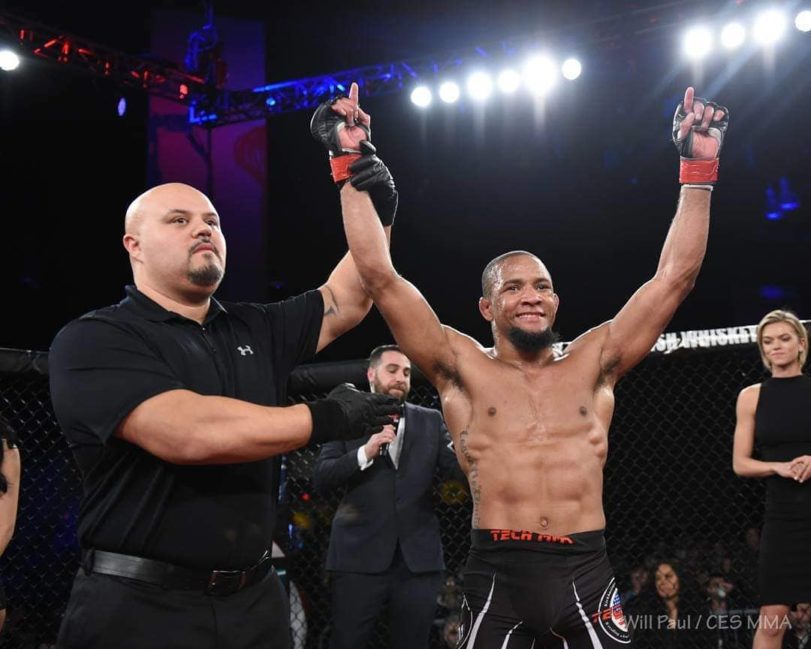 Tony Gravely earns a win at CES MMA