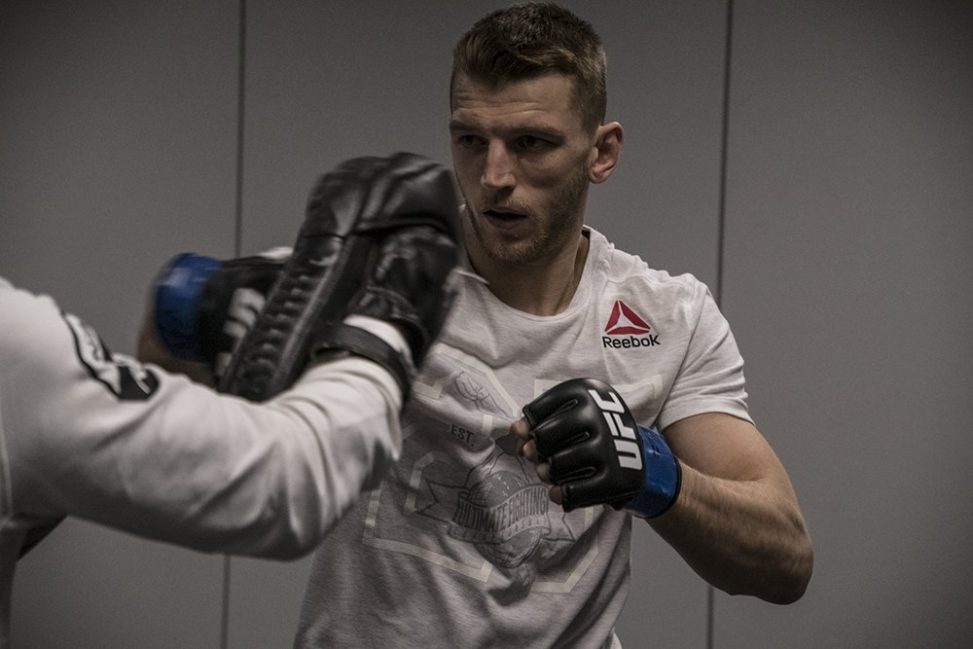 Dan "The Hangman" Hooker warms up before his UFC bout