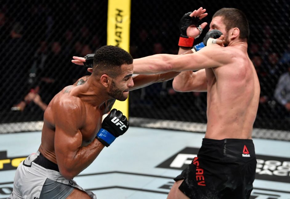 Danny Roberts wins at UFC Moscow
