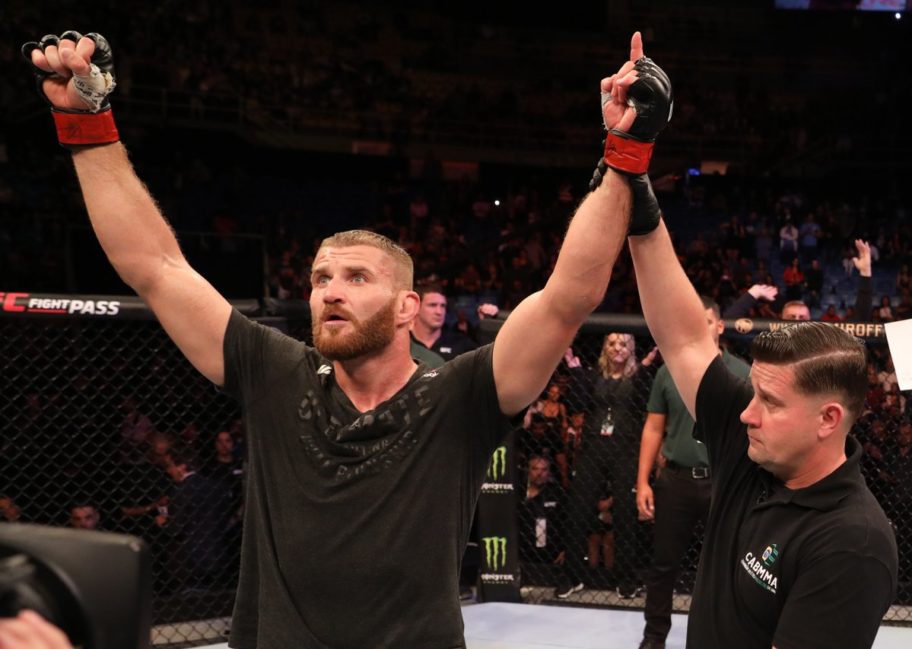 Jan Blachowicz wins at UFC Sao Paulo