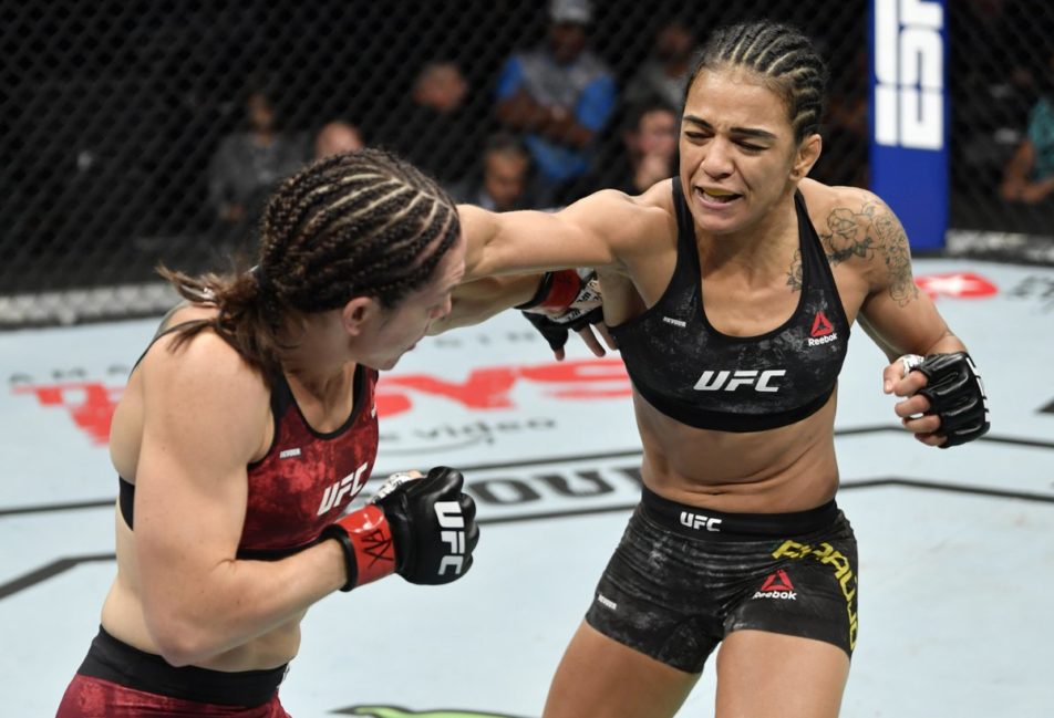 Vivi Araujo (29-28 x 3) def Alexis Davis by Unanimous Decision.