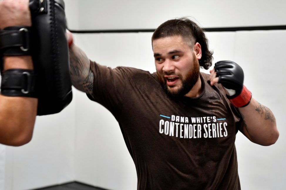 Ben Sosoli trains before Contender Series