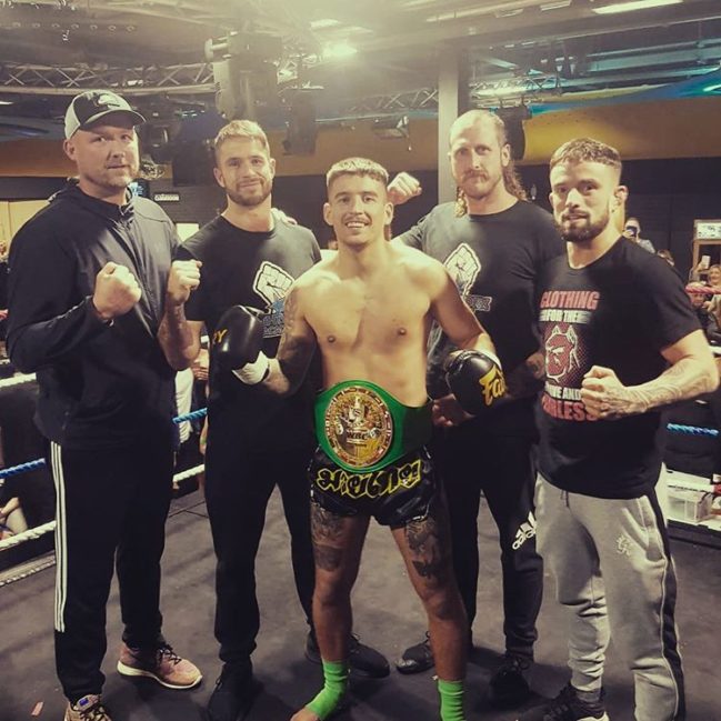Toby Bindon signs with World Lethwei Championship 2