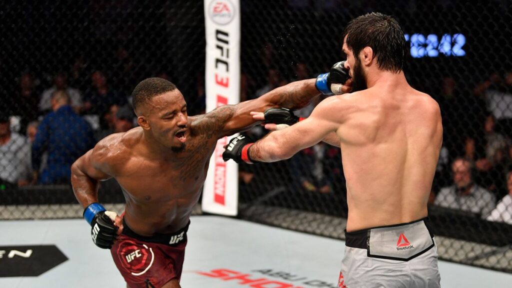 UFC 267 Predictions: Makwan Amirkhani vs. Lerone Murphy betting odds, fight breakdown 6