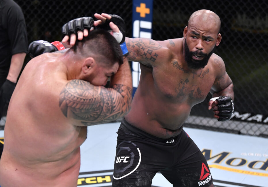 Don'Tale Mayes vs. Josh Parisian prediction, breakdown, betting odds 4