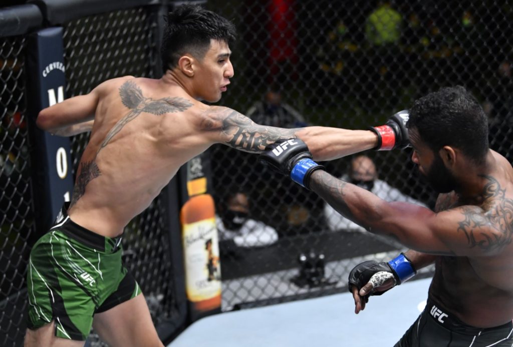 UFC on ESPN 33 Prediction: Luis Saldana vs. Bruno Souza betting odds, preview 1
