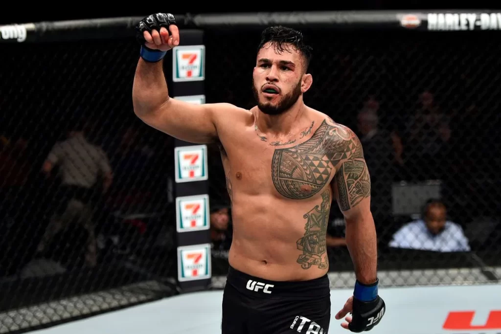 UFC 276 Prediction: Dricus Du Plessis vs. Brad Tavares 1