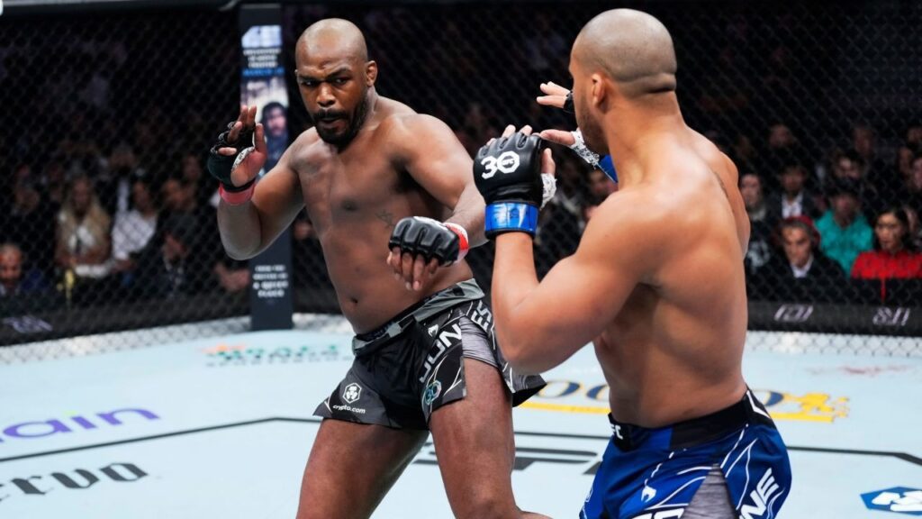 Jon Jones defeats Ciryl Gane at UFC 285 and becomes the new UFC heavyweight champion (Zuffa LLC)
