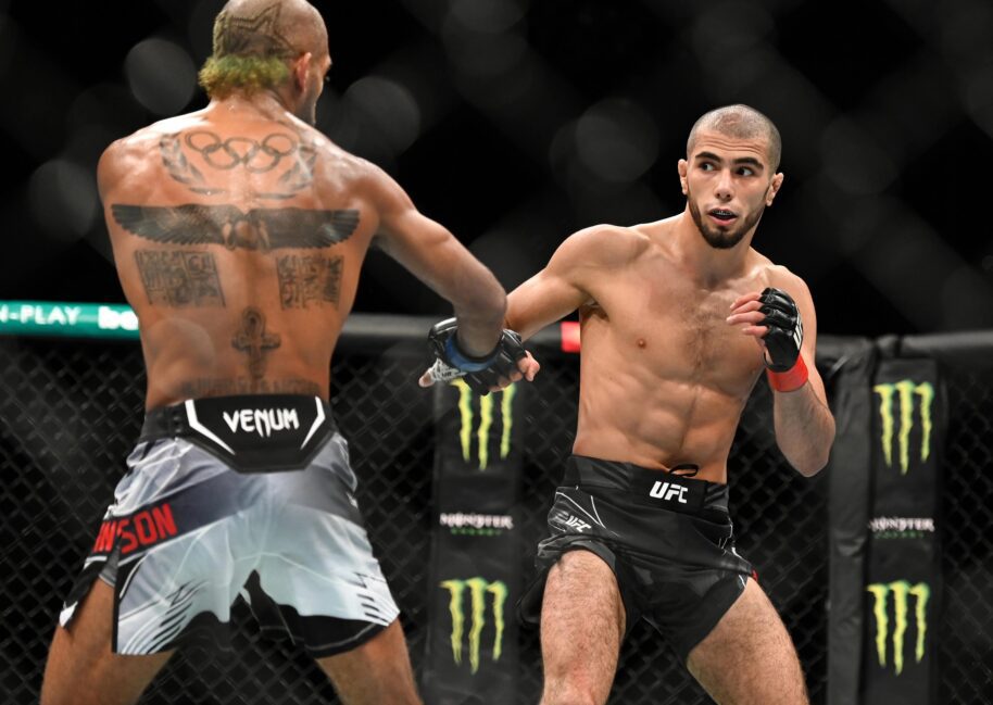 UFC 294: Muhammad Mokaev vs. Tim Elliot prediction, odds 2