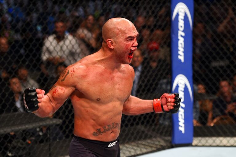 Robbie Lawler celebrates his UFC victory (Zuffa LLC)