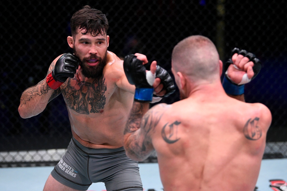 Tucker Lutz competes in Dana White's Contender Series (Zuffa LLC)