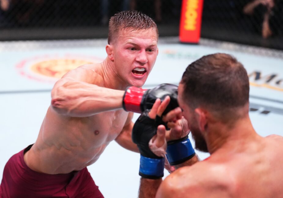 Francis Marshall throws a right hand in his Dana White's Contender Series bout (Zuffa LLC)