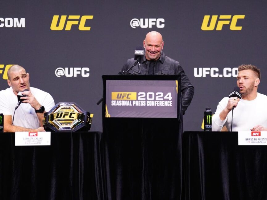 Dana White standing between Sean Strickland and Dricus du Plessis