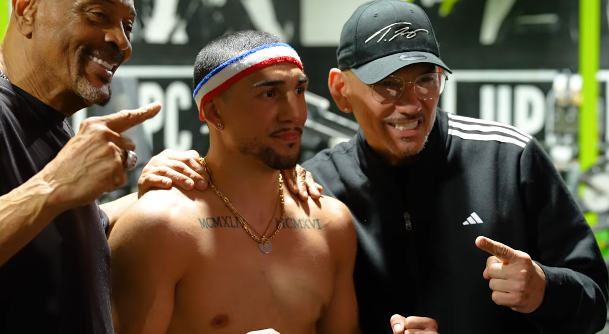 Teofimo Lopez Enters Ring as Underdog Against Undefeated Shakur Stevenson