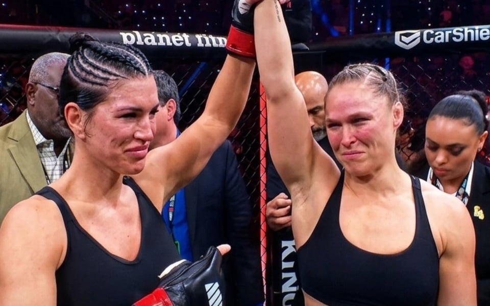 Ronda Rousey Defeats Gina Carano by Armbar in 17 Seconds