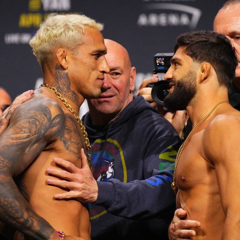 Charles Oliveira to Face Arman Tsarukyan in Five-Round Non-Title Fight at UFC 331