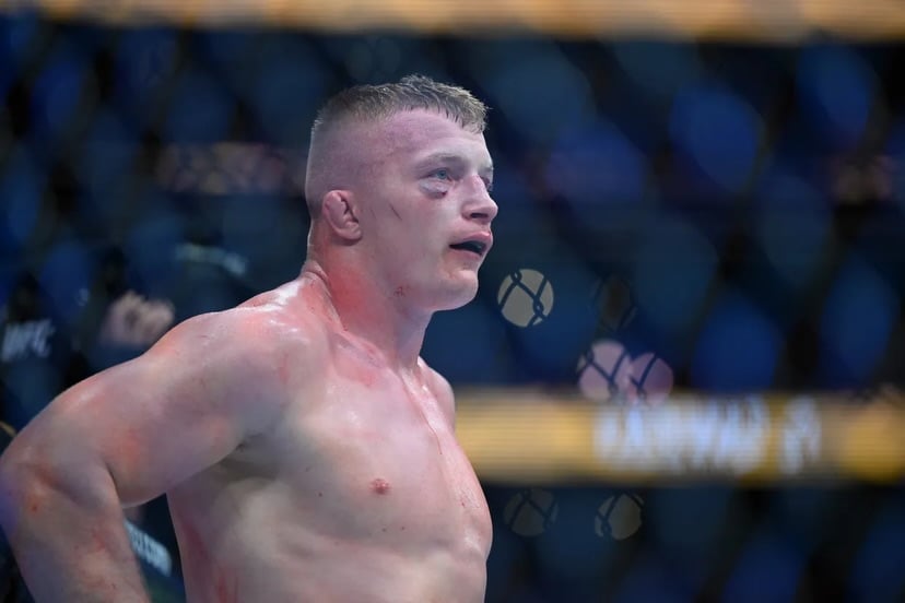 Rising UFC Star’s Perfect Record Ends After Judges Award Split Decision