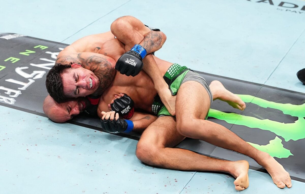 Silva Survives Early Trouble to Choke Out Delgado at Noche UFC 4