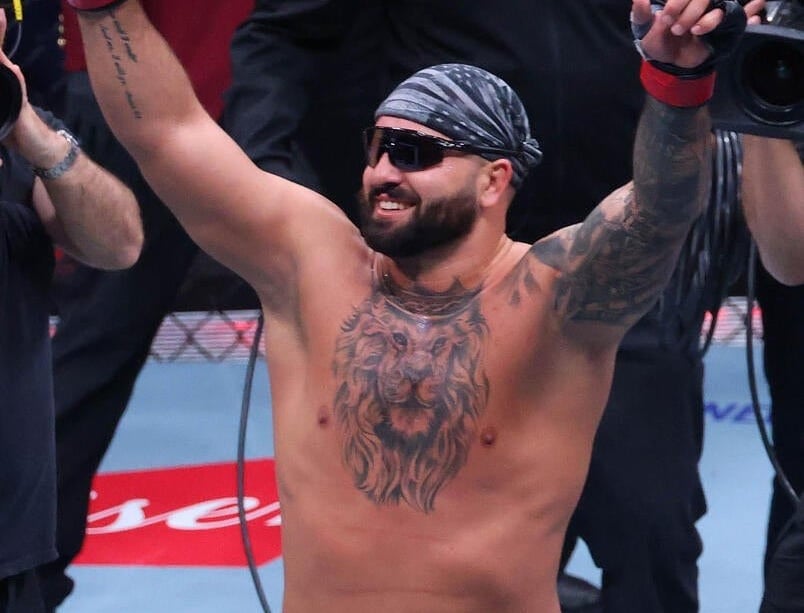 Josh Hokit Chokes Out Fan at Meet-and-Greet, Faces Backlash Before Title Fight